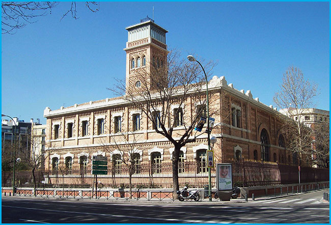 Casa Árabe. Escuelas de Aguirre