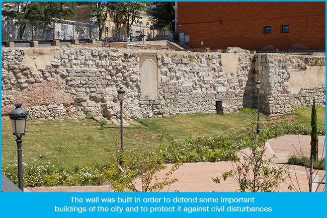 The Muslim city wall of Madrid