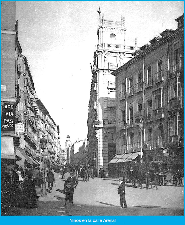 La calle Arenal de Madrid hace décadas