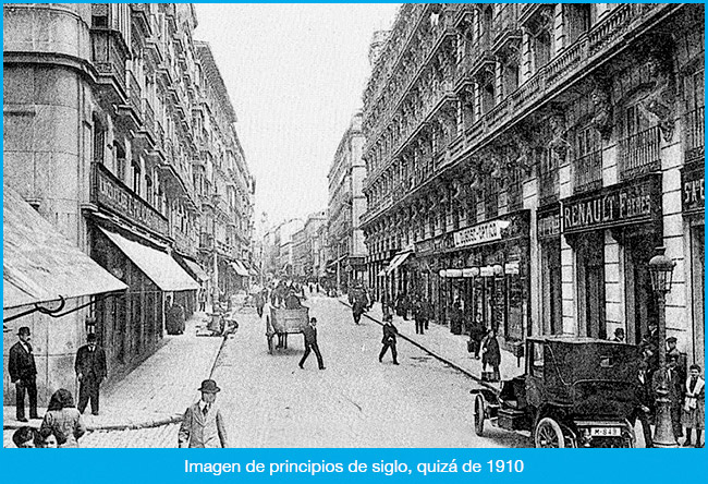 La Calle Arenal en blanco y negro