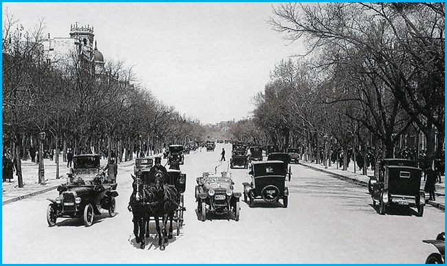 El Paseo de Recoletos en blanco y negro