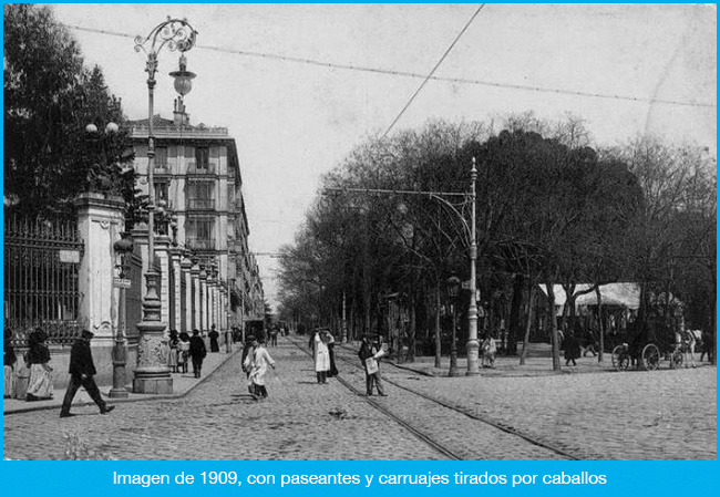 El Paseo de Recoletos en blanco y negro 