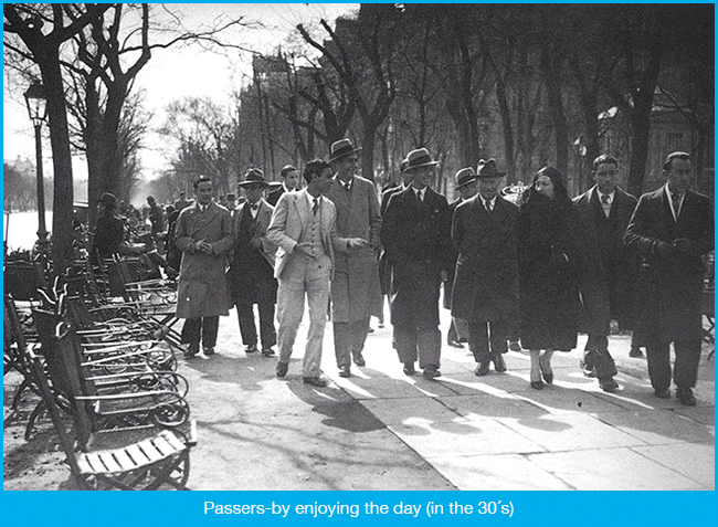 Paseo de Recoletos in black and white