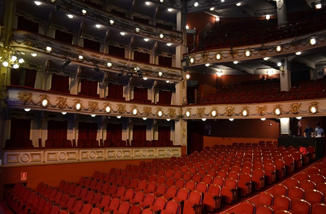 Teatro Calderón: espectáculo en el centro de Madrid 