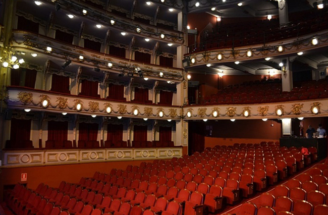 Teatro Calderón: espectáculo en el centro de Madrid