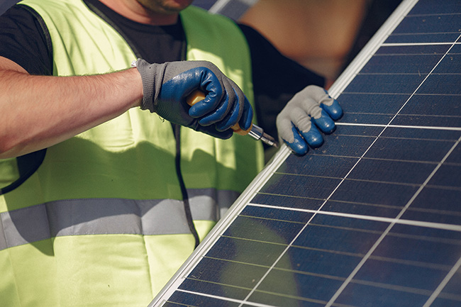 Solar panels at home: combating the cost of light