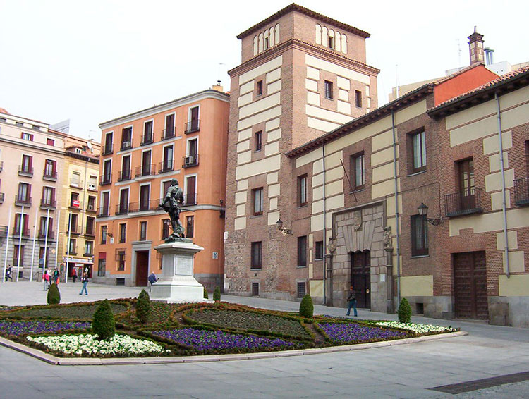 Plaza de la Villa, corazón del Madrid medieval